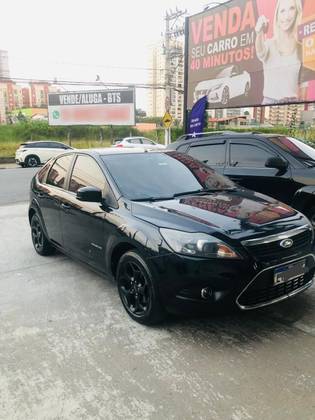 FORD FOCUS 2.0 TITANIUM HATCH 16V FLEX 4P AUTOMÁTICO